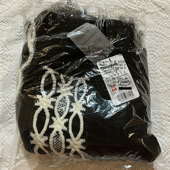 Desigual Brixton sweater with pocket. NWT Medium. - Picture 4 of 5